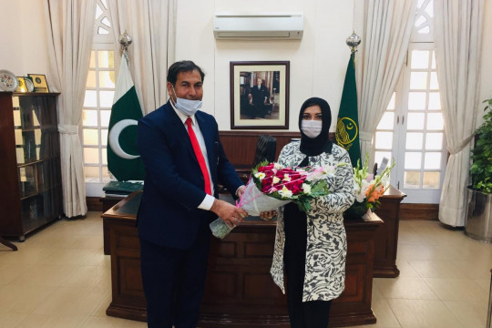 Worthy Vice Chancellor Prof. Dr. Suleman Tahir met with honourable Ms. Irum Bukhari