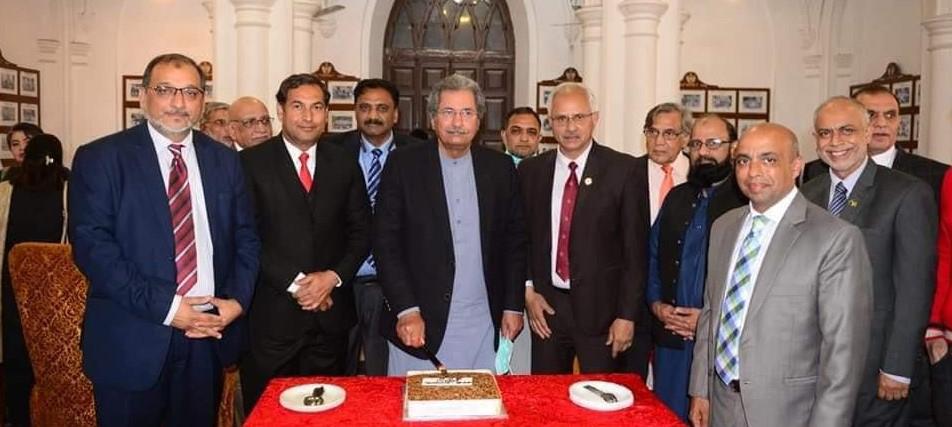 Honourable vice chancellor Prof. Dr. Muhammad Suelman Tahir paid a visit to GC University Lahore