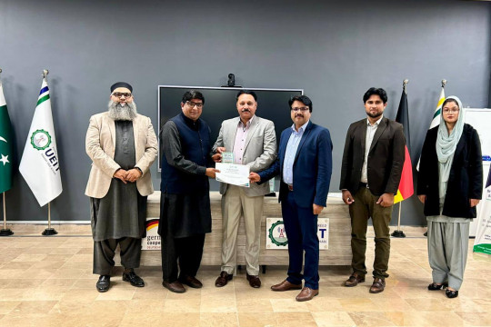 KFUEIT ORIC Equips Graduating Students with Essential Skills in Branding and Digital Presence