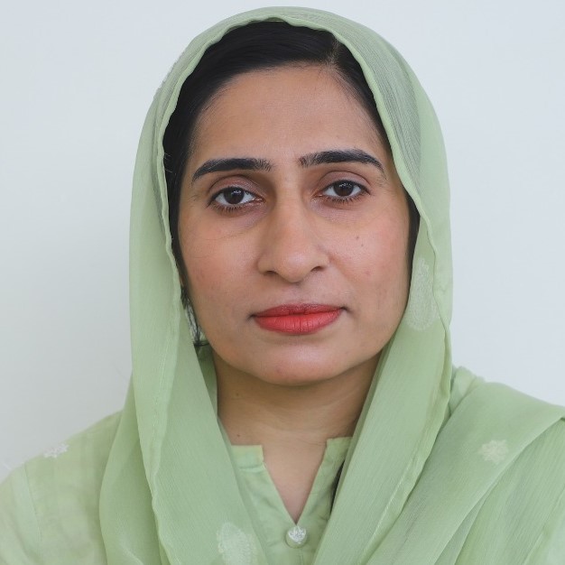 Dr. Amina Habib